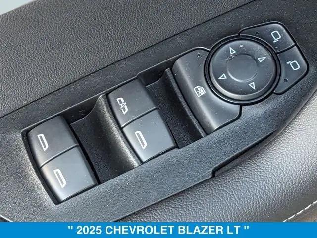 2025 Chevrolet Blazer AWD 3LT