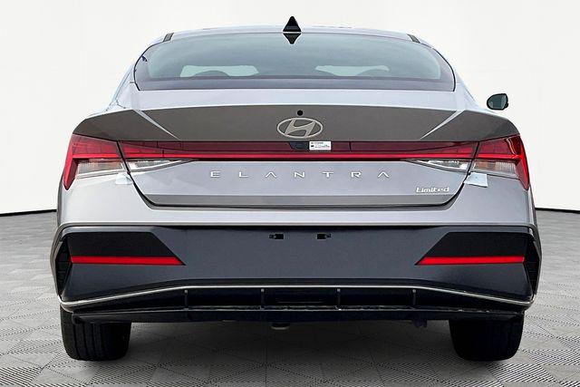 New 2025 Hyundai Elantra For Sale in Olive Branch, MS