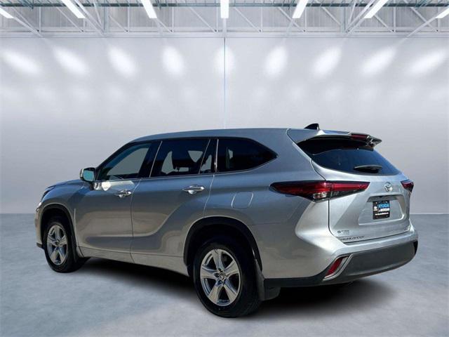 2022 Toyota Highlander LE