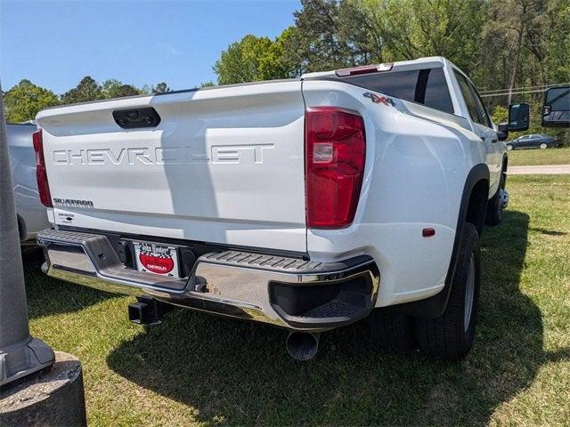 2024 Chevrolet Silverado 3500HD 4WD Crew Cab Long Bed Work Truck