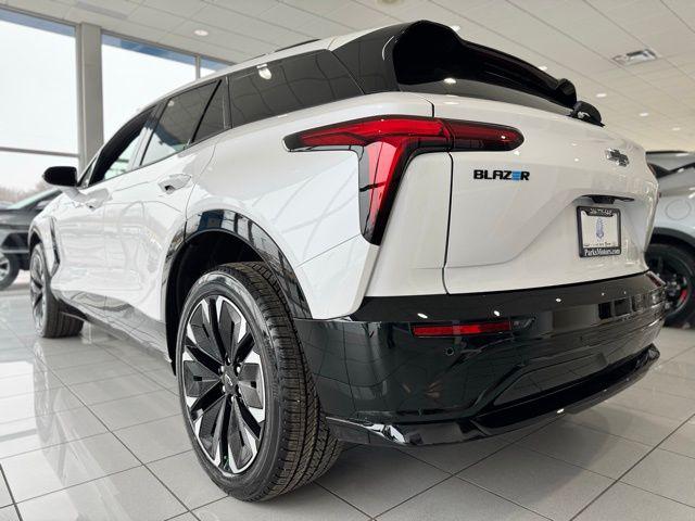 2025 Chevrolet V Blazer eAWD RS