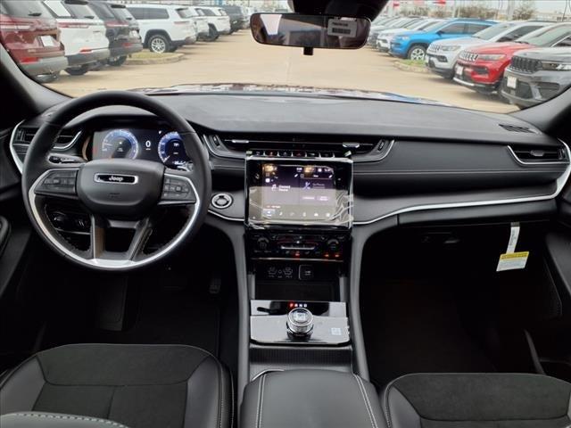 2025 Jeep Grand Cherokee GRAND CHEROKEE L ALTITUDE X 4X2