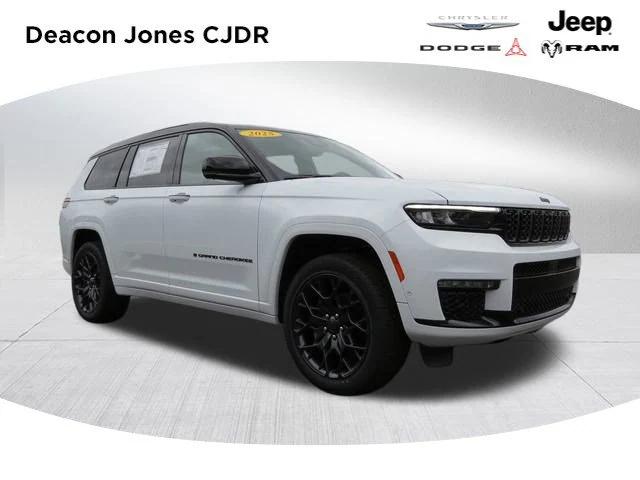 2025 Jeep Grand Cherokee GRAND CHEROKEE L SUMMIT 4X4
