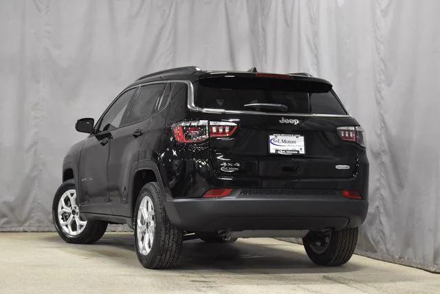 2025 Jeep Compass COMPASS LATITUDE 4X4