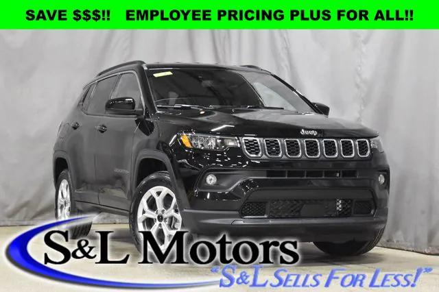 2025 Jeep Compass COMPASS LATITUDE 4X4