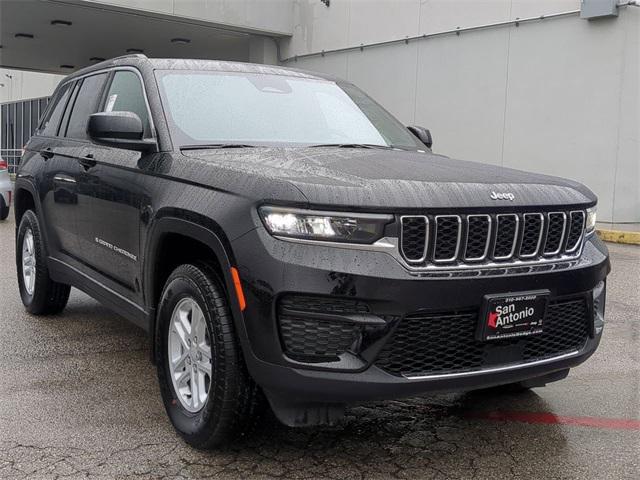 2025 Jeep Grand Cherokee GRAND CHEROKEE LAREDO 4X2