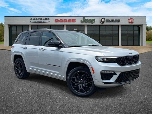 2025 Jeep Grand Cherokee GRAND CHEROKEE SUMMIT 4X4