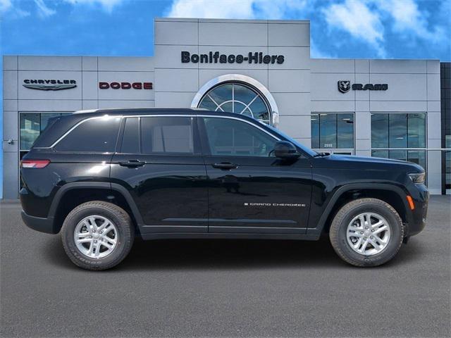 2025 Jeep Grand Cherokee GRAND CHEROKEE LAREDO 4X2 2025 Jeep Grand Cherokee GRAND CHEROKEE LAREDO 4X2