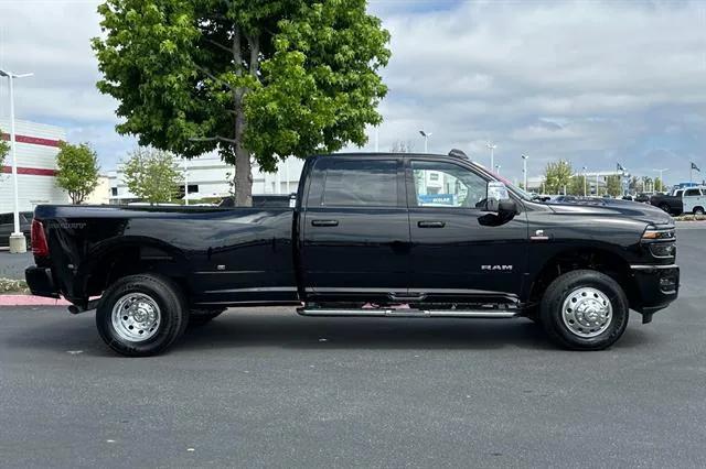 2025 RAM Ram 3500 RAM 3500 LARAMIE CREW CAB 4X4 8 BOX