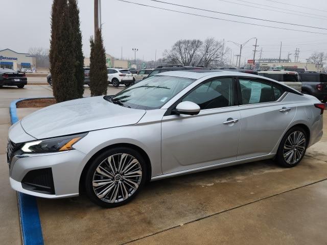 2023 Nissan Altima SL FWD for sale in Seminole, OK