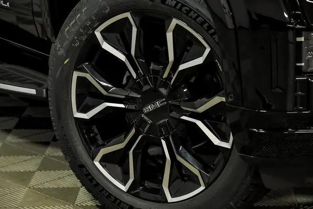 2025 GMC Sierra Extended Range Denali