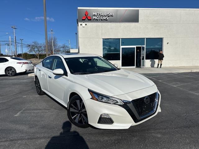 2021 Nissan Altima SV FWD for sale in Petersburg, PA