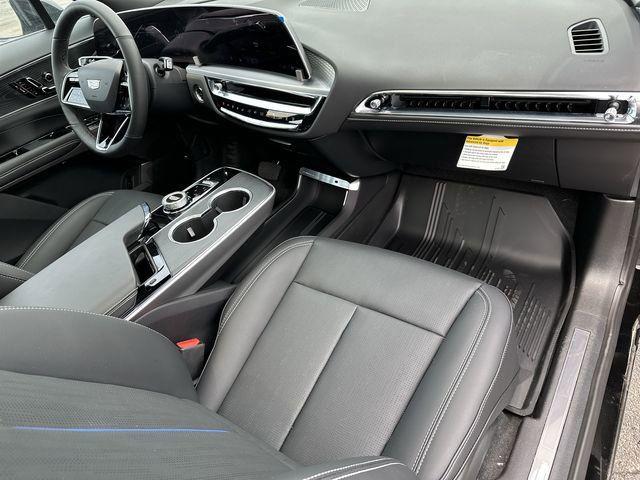 2025 Cadillac iQ Sport 1 RWD