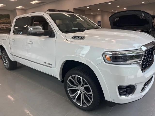 2025 RAM Ram 1500 RAM 1500 TUNGSTEN CREW CAB 4X4 57 BOX