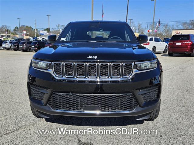 2025 Jeep Grand Cherokee GRAND CHEROKEE LAREDO 4X2