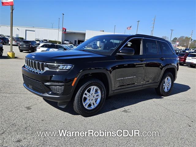 2025 Jeep Grand Cherokee GRAND CHEROKEE LAREDO 4X2