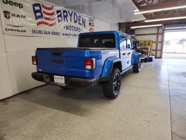 2025 Jeep Gladiator GLADIATOR NIGHTHAWK 4X4