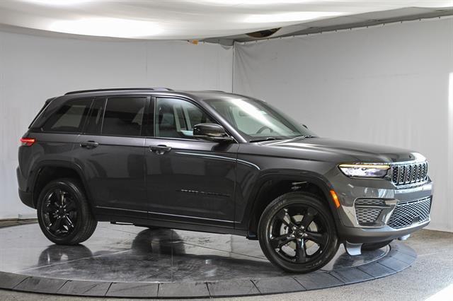 2025 Jeep Grand Cherokee GRAND CHEROKEE ALTITUDE X 4X4