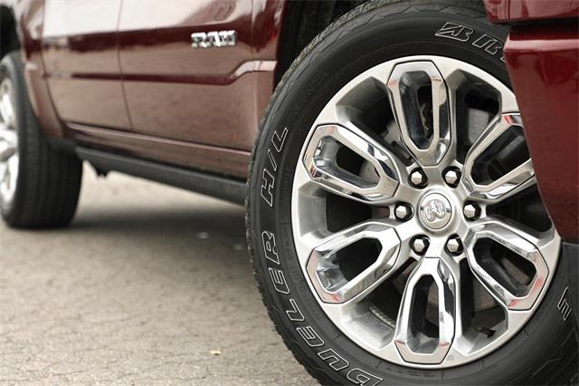 2024 RAM 1500 Laramie Crew Cab 4x4 57 Box 2024 RAM 1500 Laramie Crew Cab 4x4 57 Box