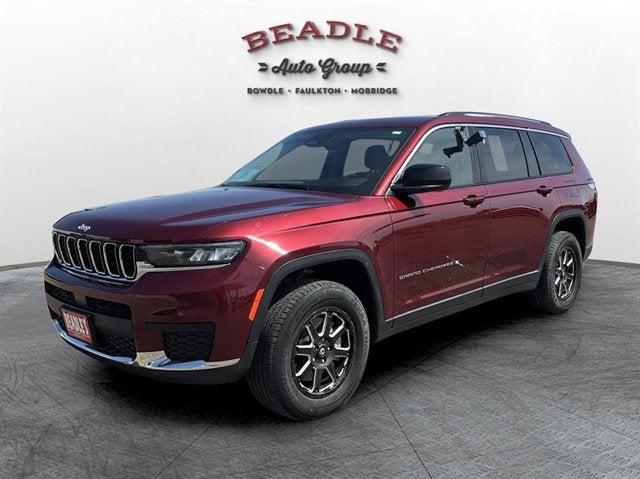 2022 Jeep Grand Cherokee L Laredo 4x4