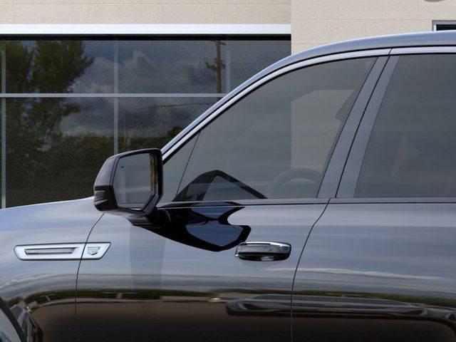 2025 Cadillac Escalade Luxury 2