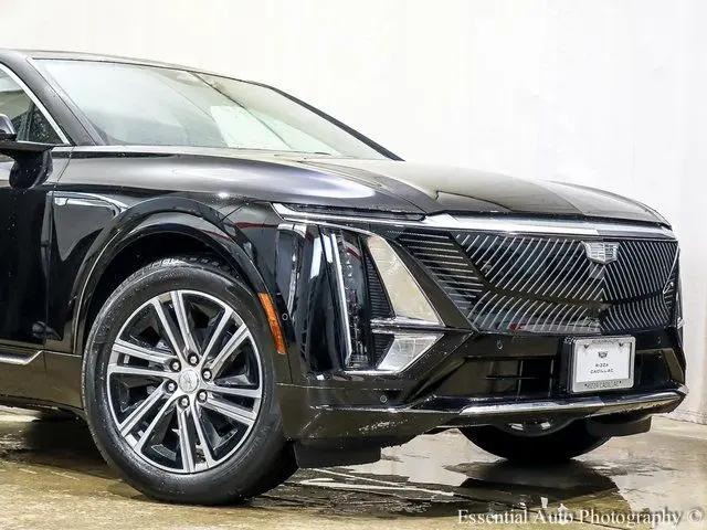 2025 Cadillac iQ Luxury w/1SD