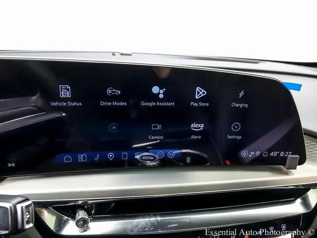 2025 Cadillac iQ Luxury w/1SD