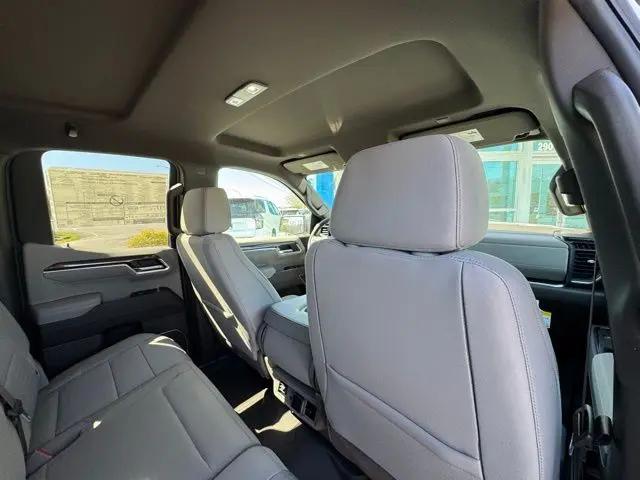 2025 Chevrolet Silverado 1500 4WD Double Cab Standard Bed LT