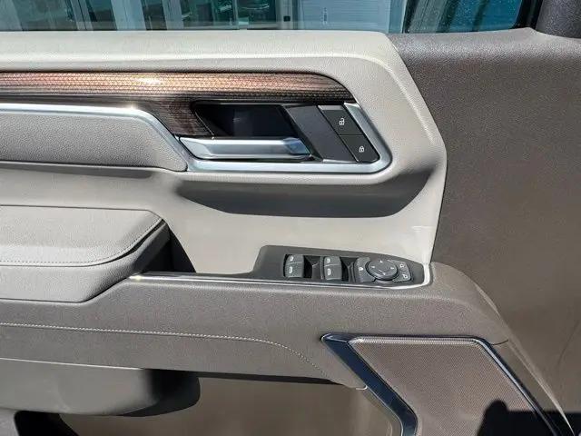 2025 Chevrolet Silverado 1500 4WD Double Cab Standard Bed LT