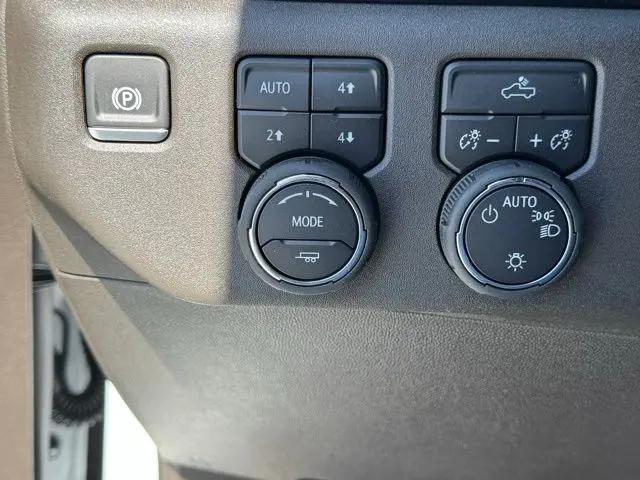 2025 Chevrolet Silverado 1500 4WD Double Cab Standard Bed LT