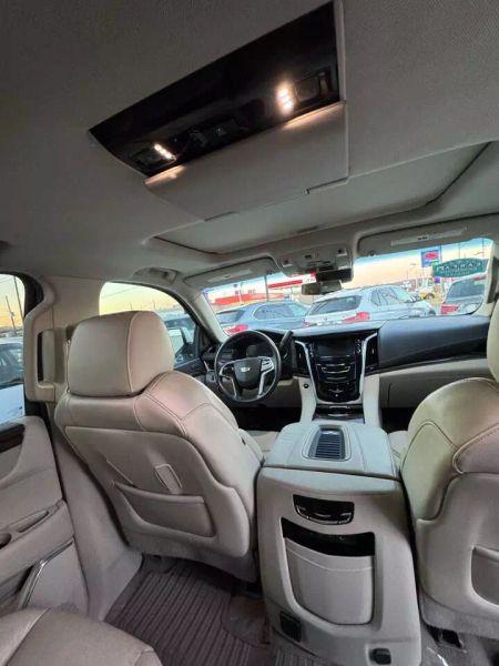 2018 Cadillac Escalade ESV Premium Luxury