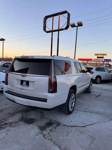 2018 Cadillac Escalade ESV Premium Luxury