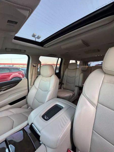 2018 Cadillac Escalade ESV Premium Luxury
