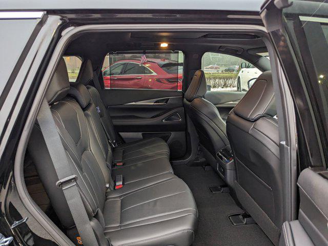 2025 INFINITI QX60 LUXE AWD