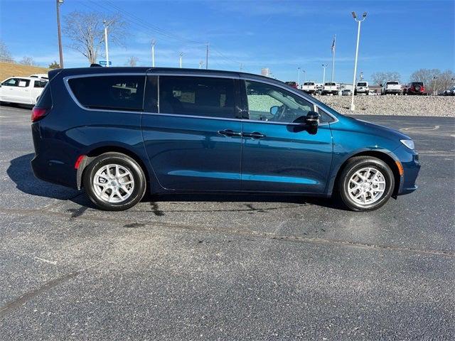 2025 Chrysler Pacifica PACIFICA SELECT