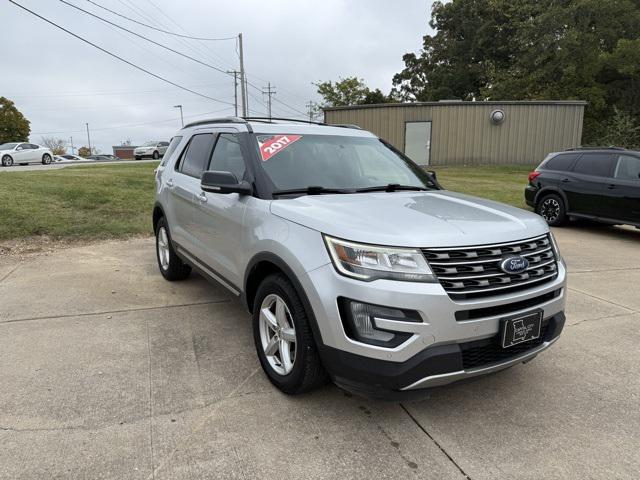 2017 Ford Explorer XLT 2017 Ford Explorer XLT