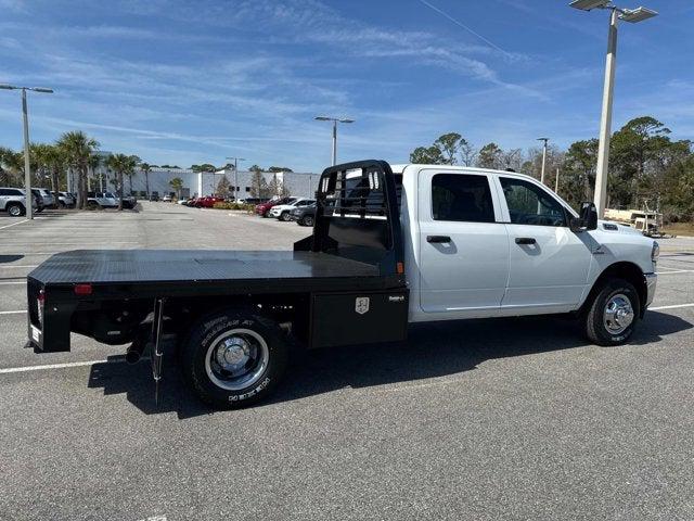 2024 RAM Ram 3500 Chassis Cab RAM 3500 TRADESMAN CREW CAB CHASSIS 4X4 60 CA
