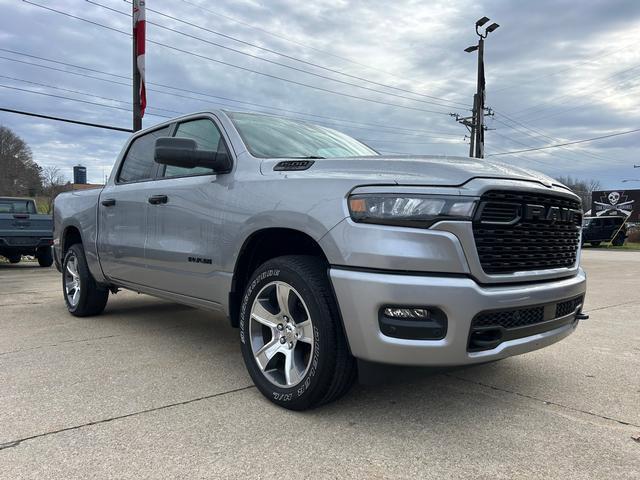 2025 RAM Ram 1500 RAM 1500 TRADESMAN CREW CAB 4X4 57 BOX 2025 RAM Ram 1500 RAM 1500 TRADESMAN CREW CAB 4X4 57 BOX