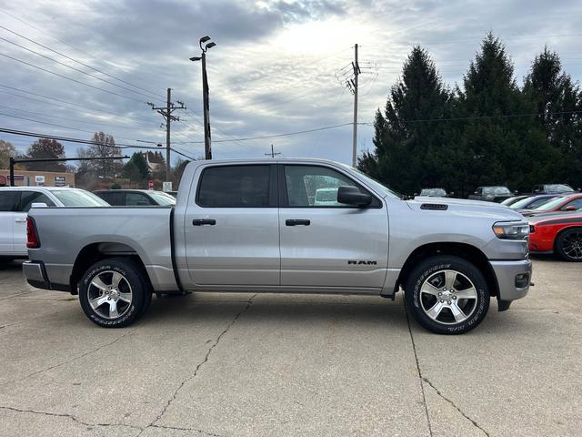 2025 RAM Ram 1500 RAM 1500 TRADESMAN CREW CAB 4X4 57 BOX 2025 RAM Ram 1500 RAM 1500 TRADESMAN CREW CAB 4X4 57 BOX