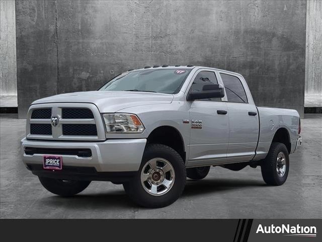 2017 RAM 3500 Tradesman Crew Cab 4x4 64 Box