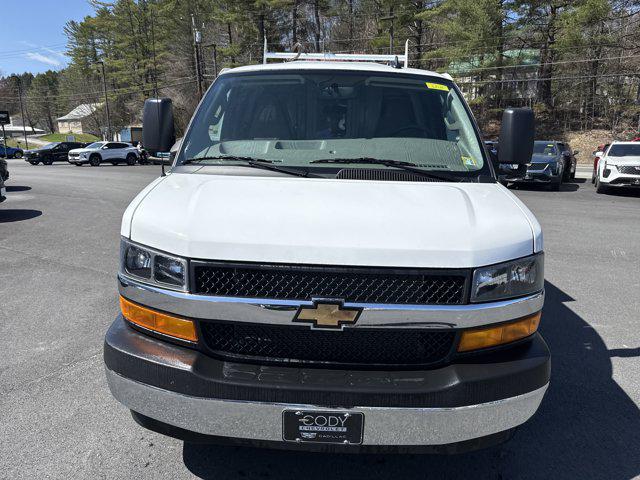 2024 Chevrolet Express Cutaway Work Van