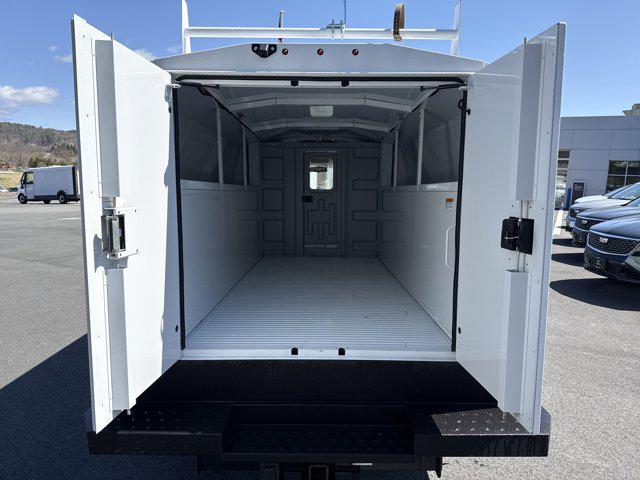 2024 Chevrolet Express Cutaway Work Van