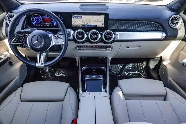 2024 Mercedes-Benz EQB 300 4MATIC