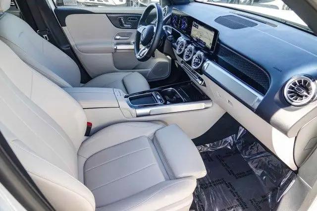 2024 Mercedes-Benz EQB 300 4MATIC