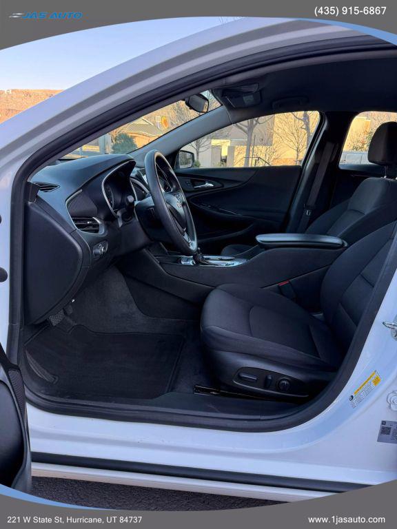 2022 Chevrolet Malibu FWD LT