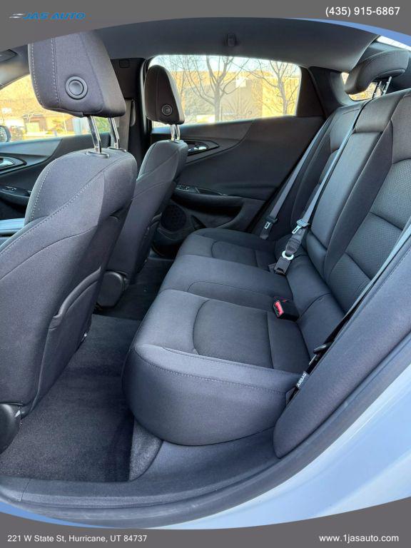 2022 Chevrolet Malibu FWD LT