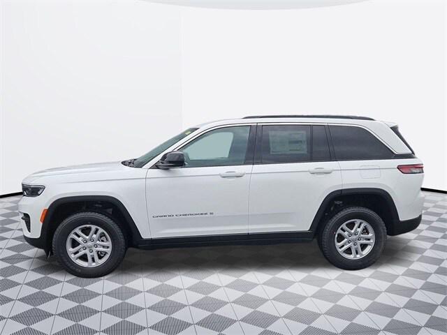 2025 Jeep Grand Cherokee GRAND CHEROKEE LAREDO 4X4