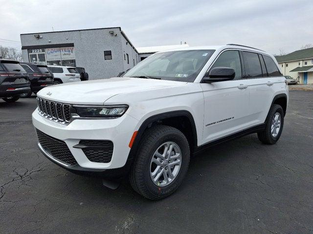 2025 Jeep Grand Cherokee GRAND CHEROKEE LAREDO 4X4
