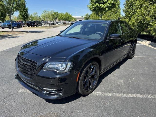 2023 Chrysler 300 Touring L