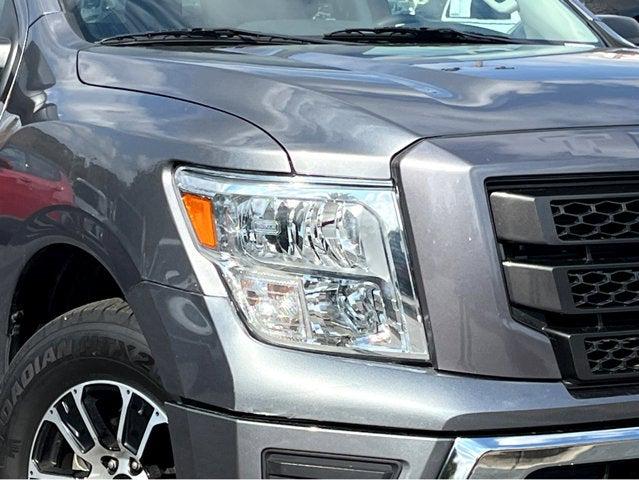 2022 Nissan TITAN Crew Cab SV 4x2